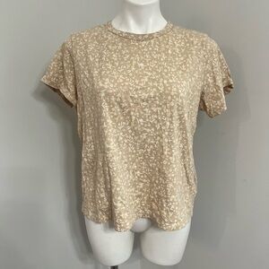 Old Navy Cream Relaxed Short Sleeve Tee